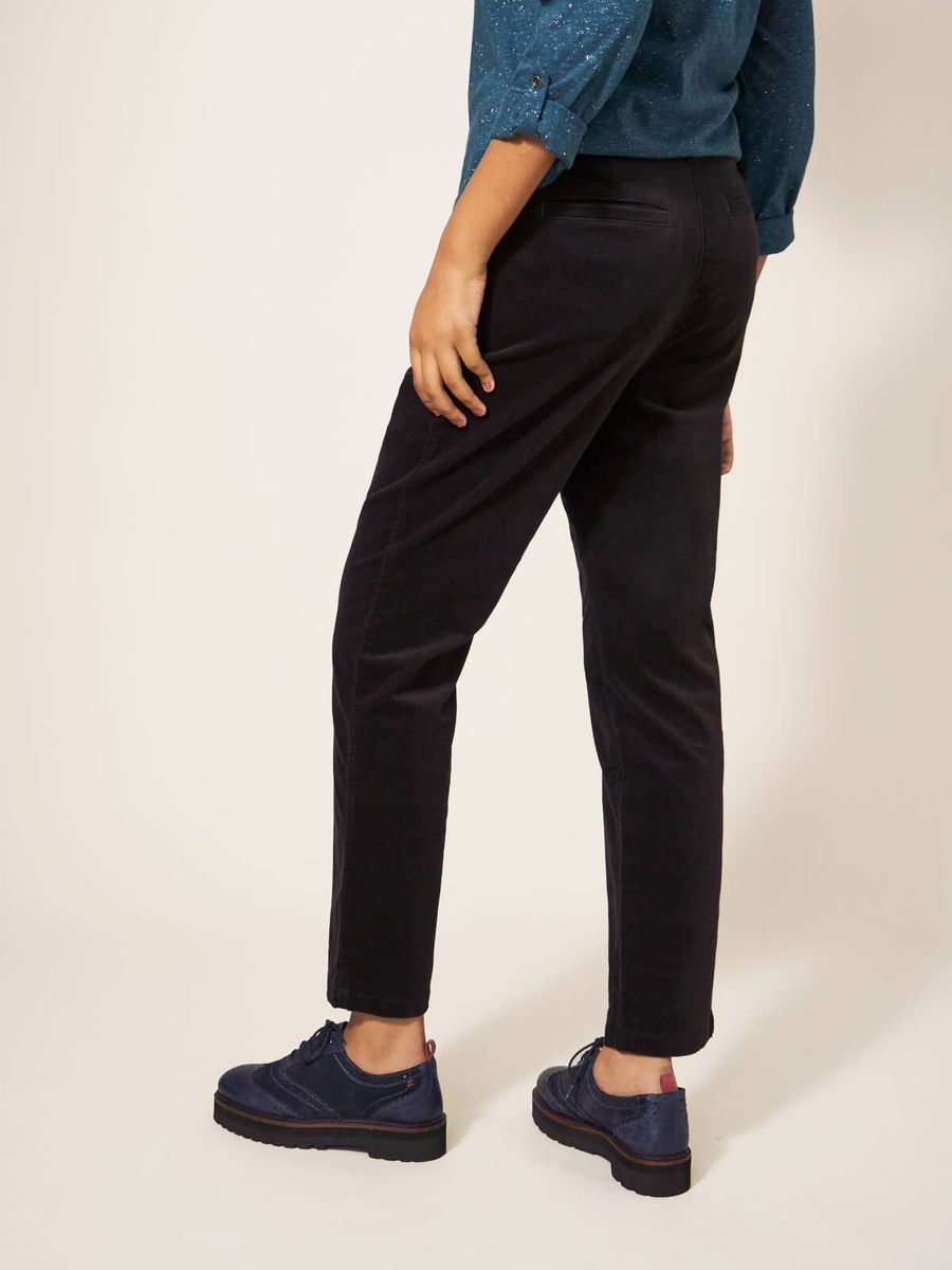 Klassische Cordhose in Knöchellänge