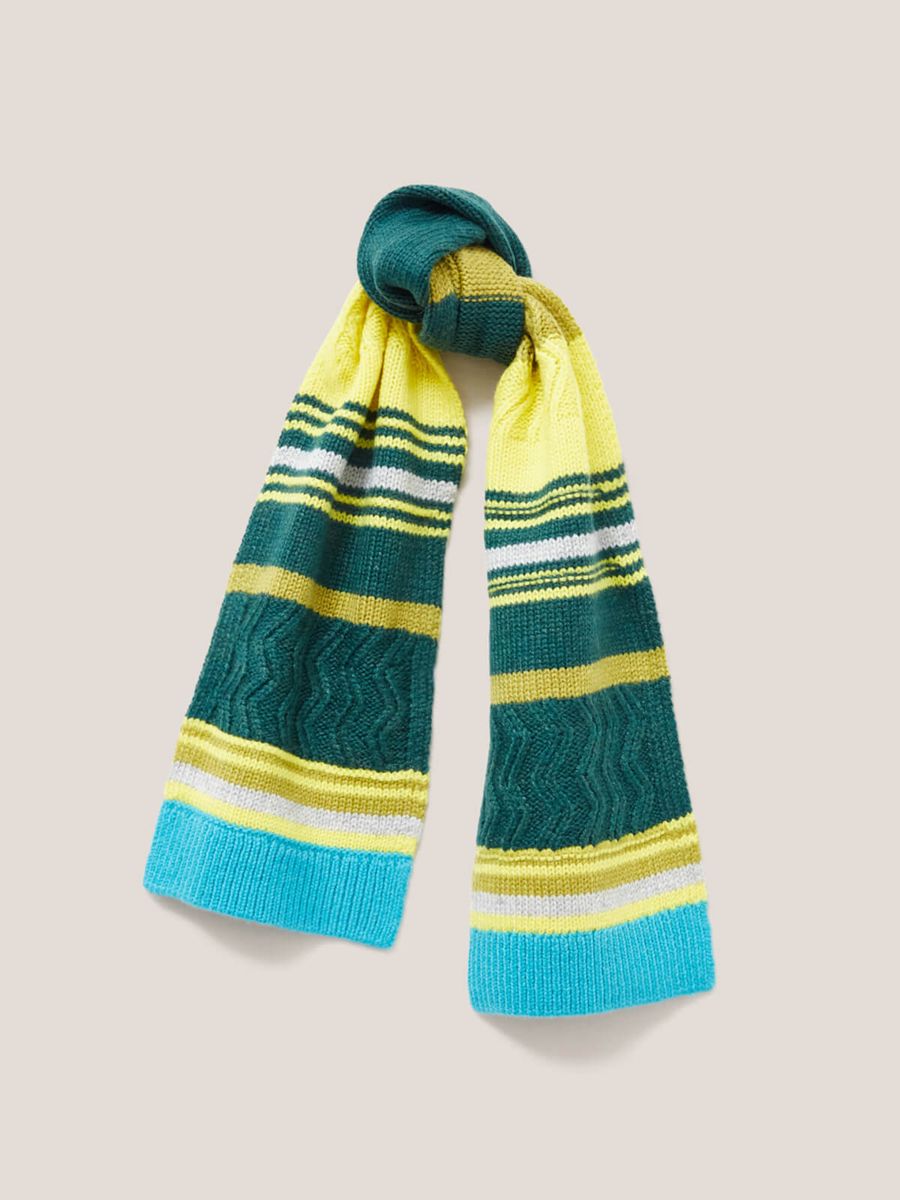 Bunter gestreifter Strickschal