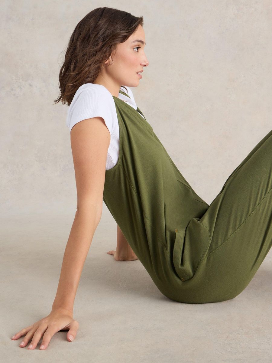 Lässiger Jersey-Jumpsuit mit V-Ausschnitt