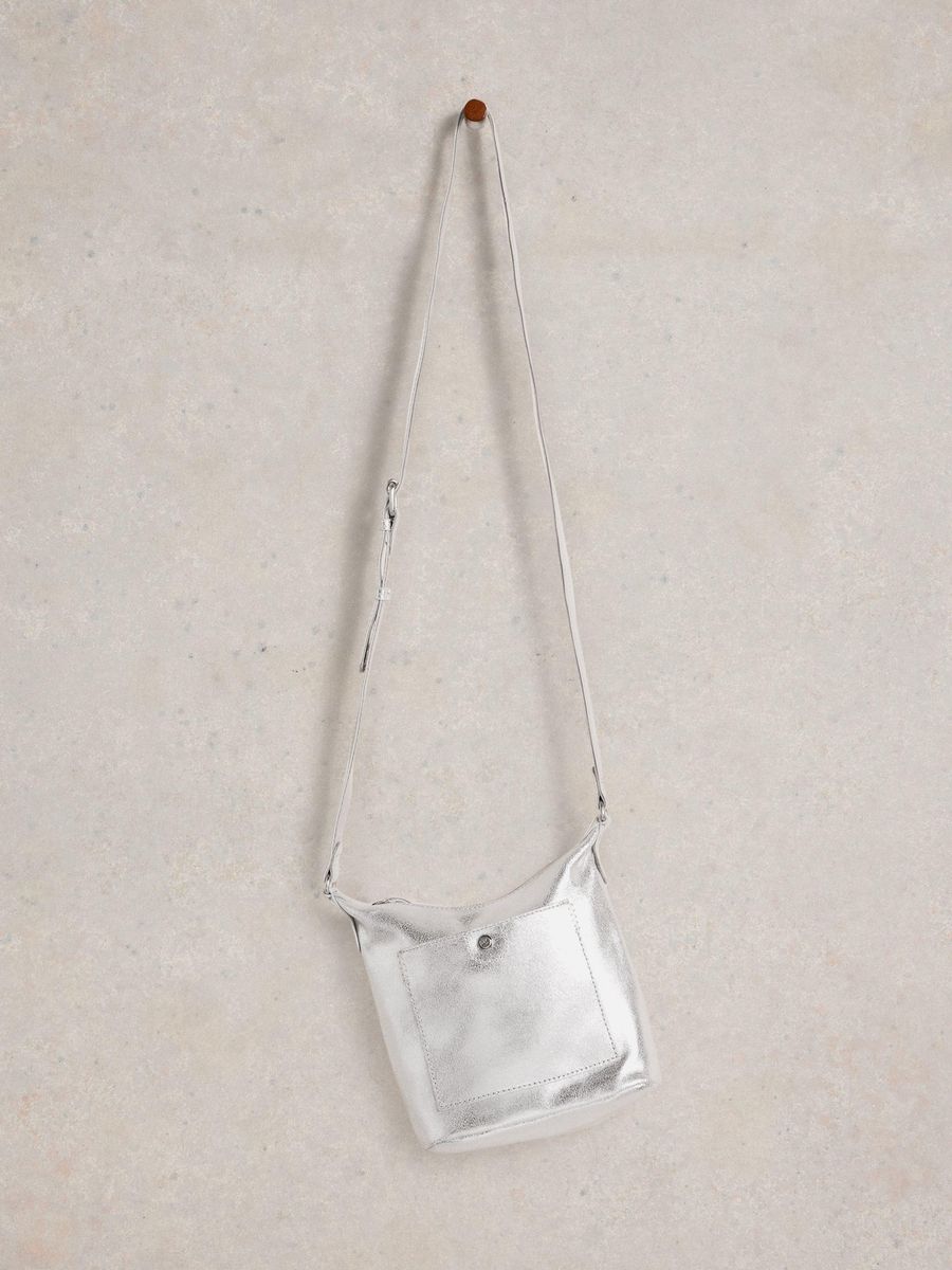 Mini-Crossbody-Tasche aus genarbtem Leder