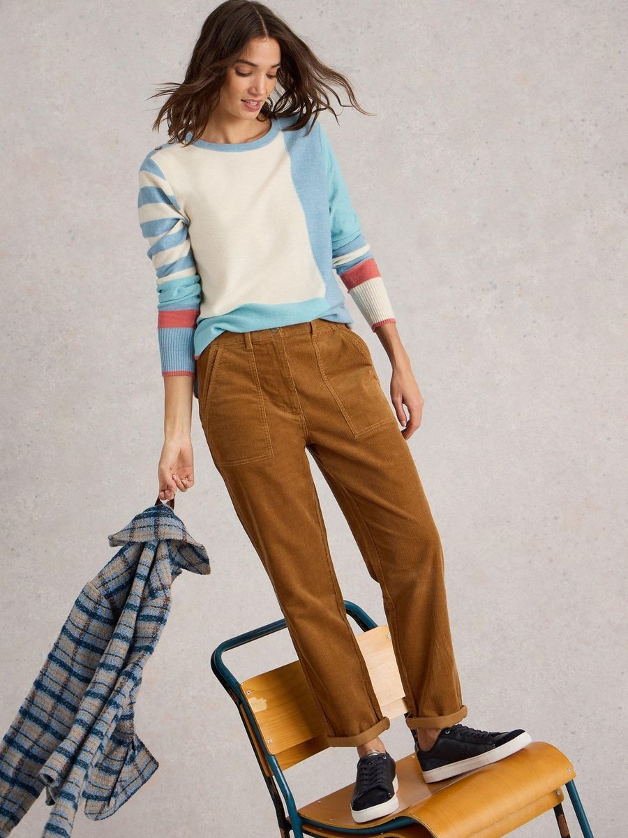 Cordhose mit entspanntem geraden Bein