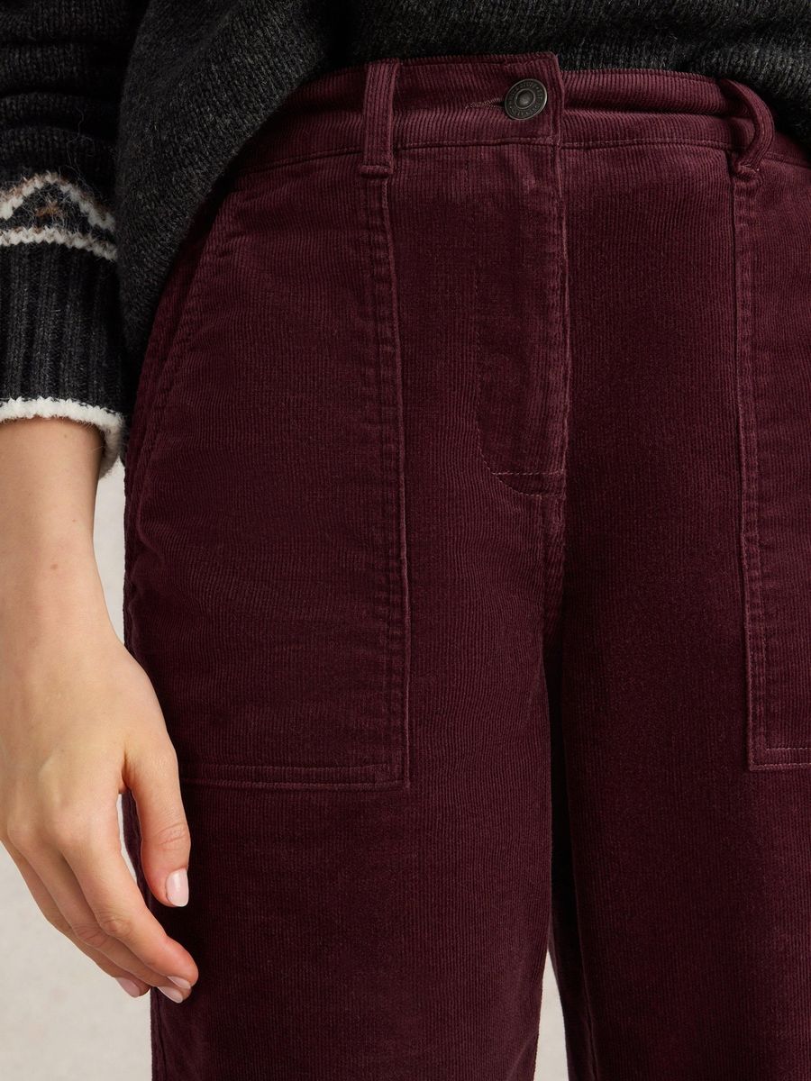 Cordhose mit entspanntem geraden Bein