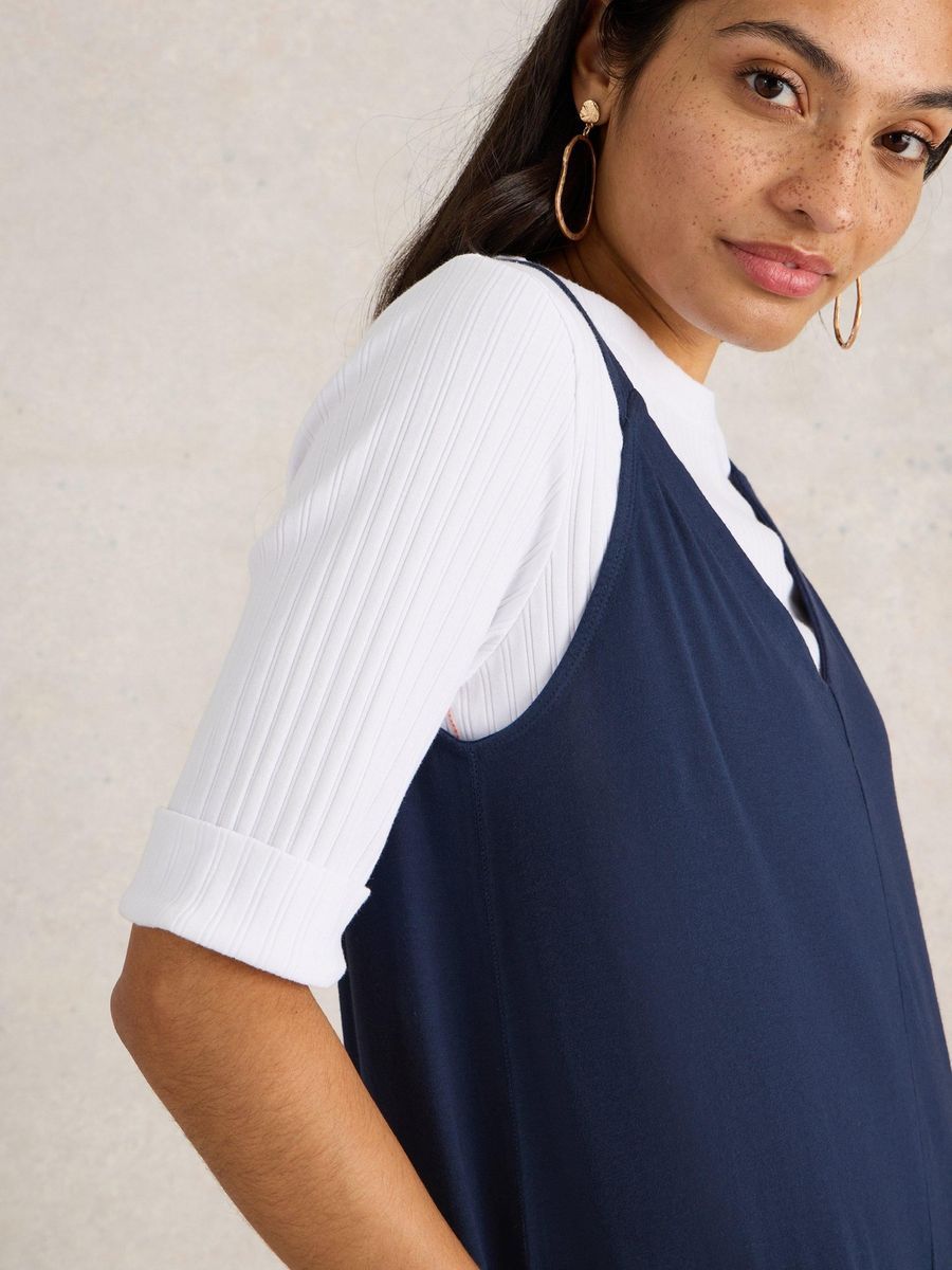 Lockerer Jersey-Jumpsuit mit V-Ausschnitt