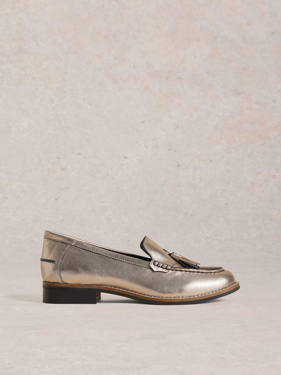 Quasten-Loafer aus Metallic-Leder
