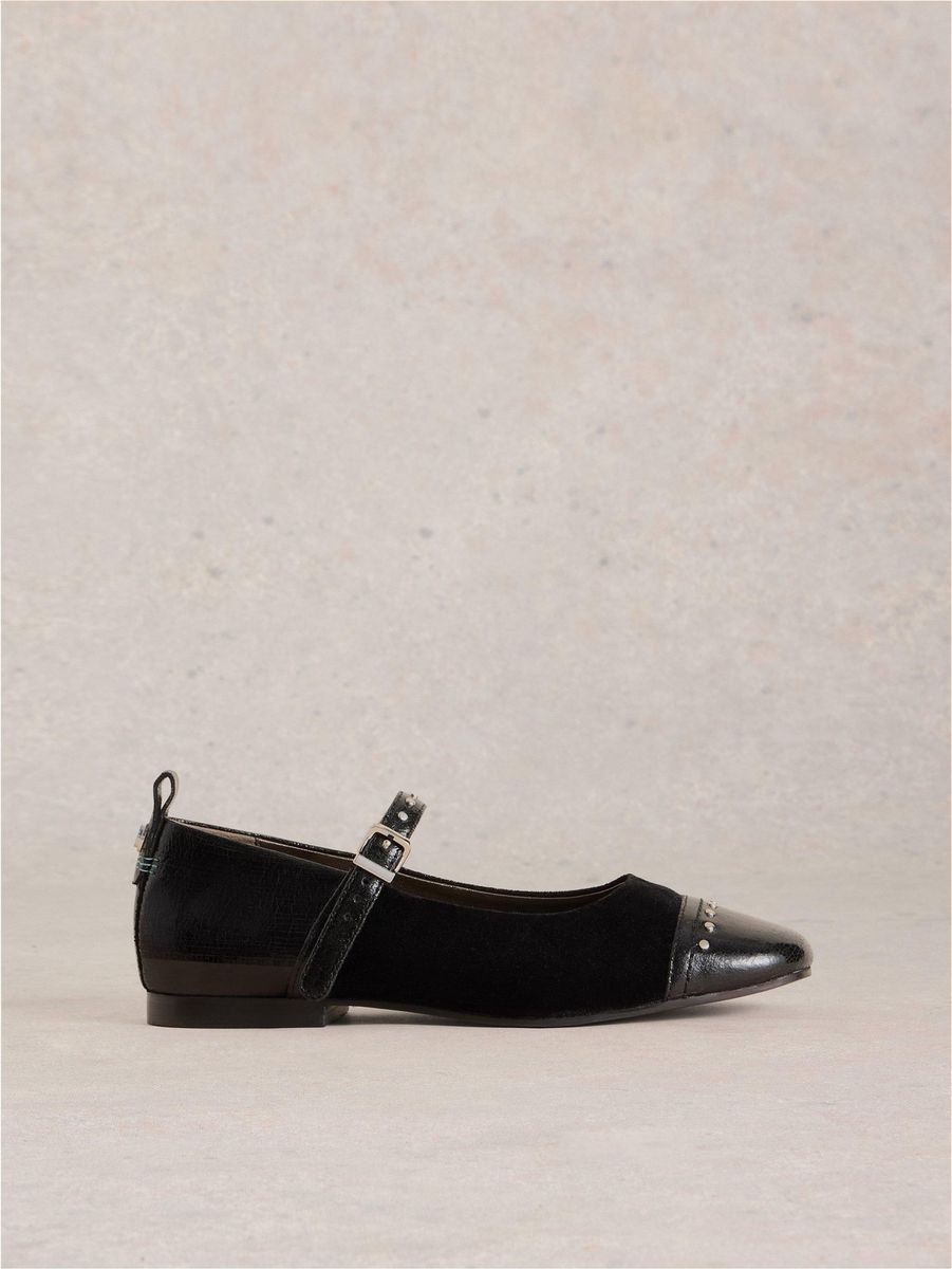 Mary Janes mit Nietenbesatz