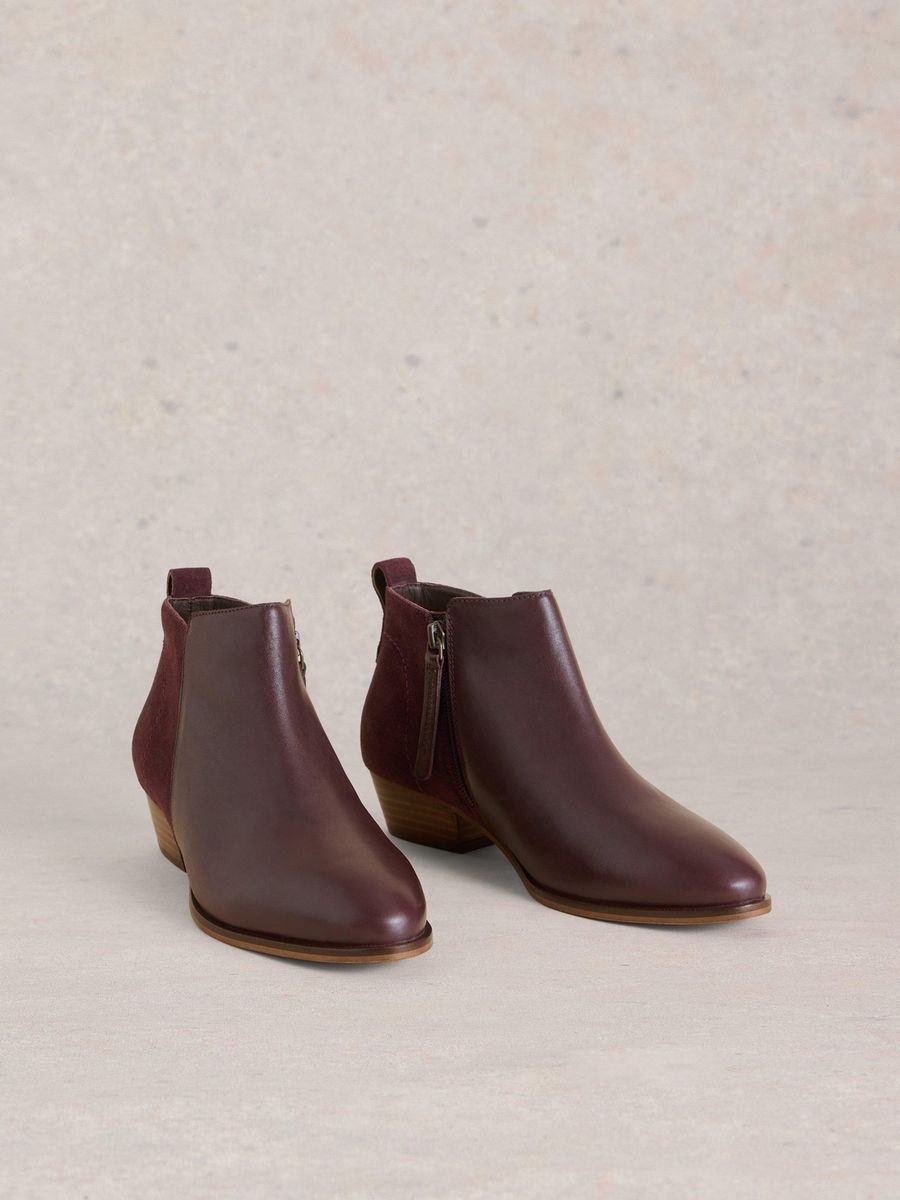 Ankle Boots aus Leder und Wildleder