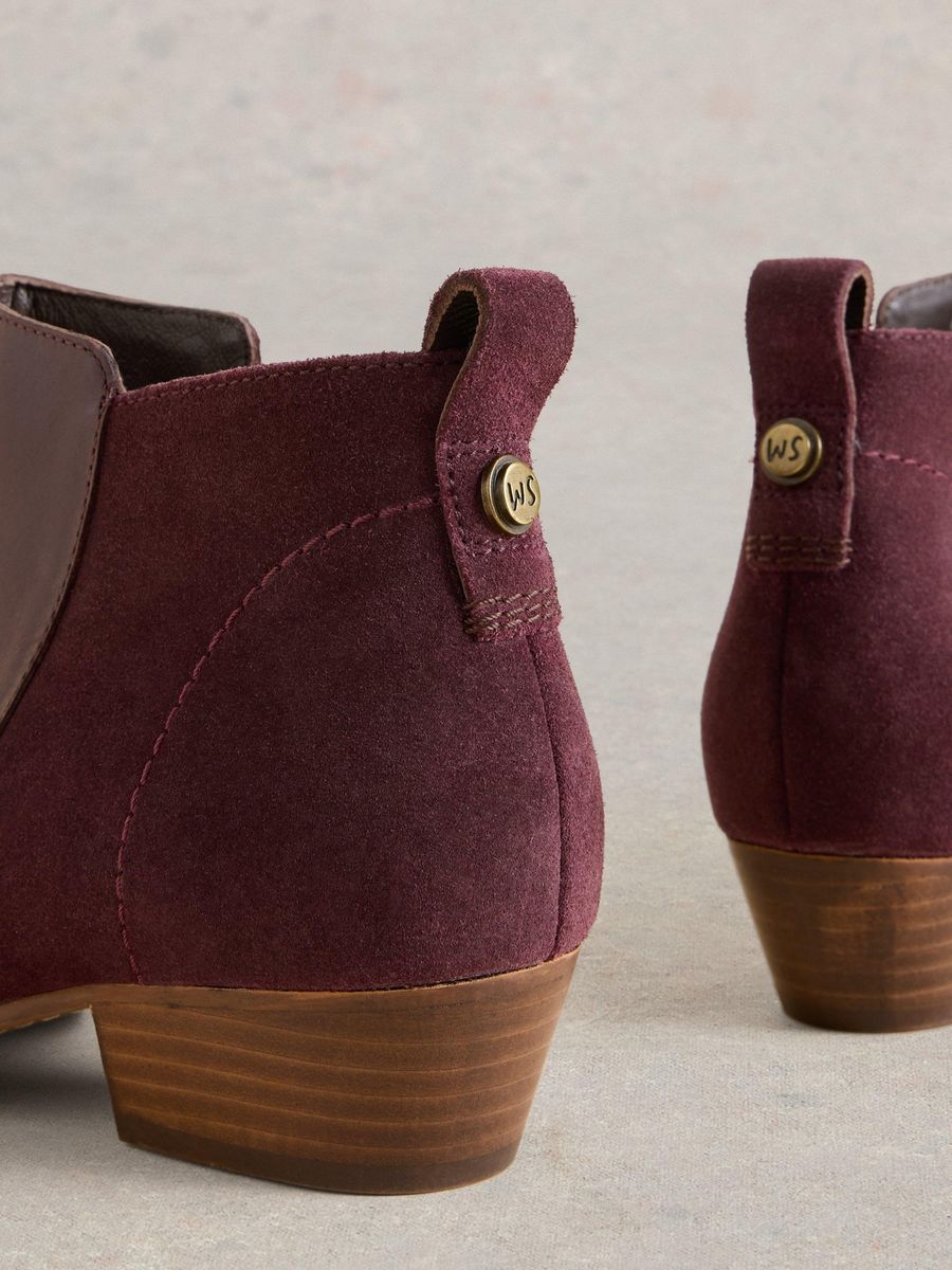Ankle Boots aus Leder und Wildleder