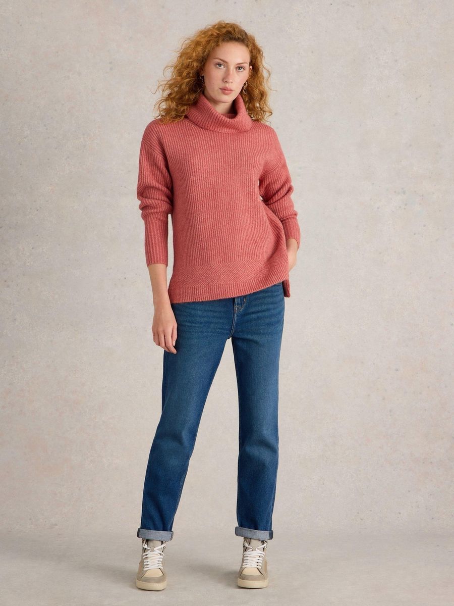 Lässiger Rollkragenpullover aus Rippstrick