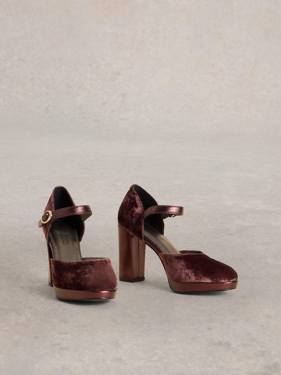 Elegante Mary-Jane-Plateaupumps aus Samt