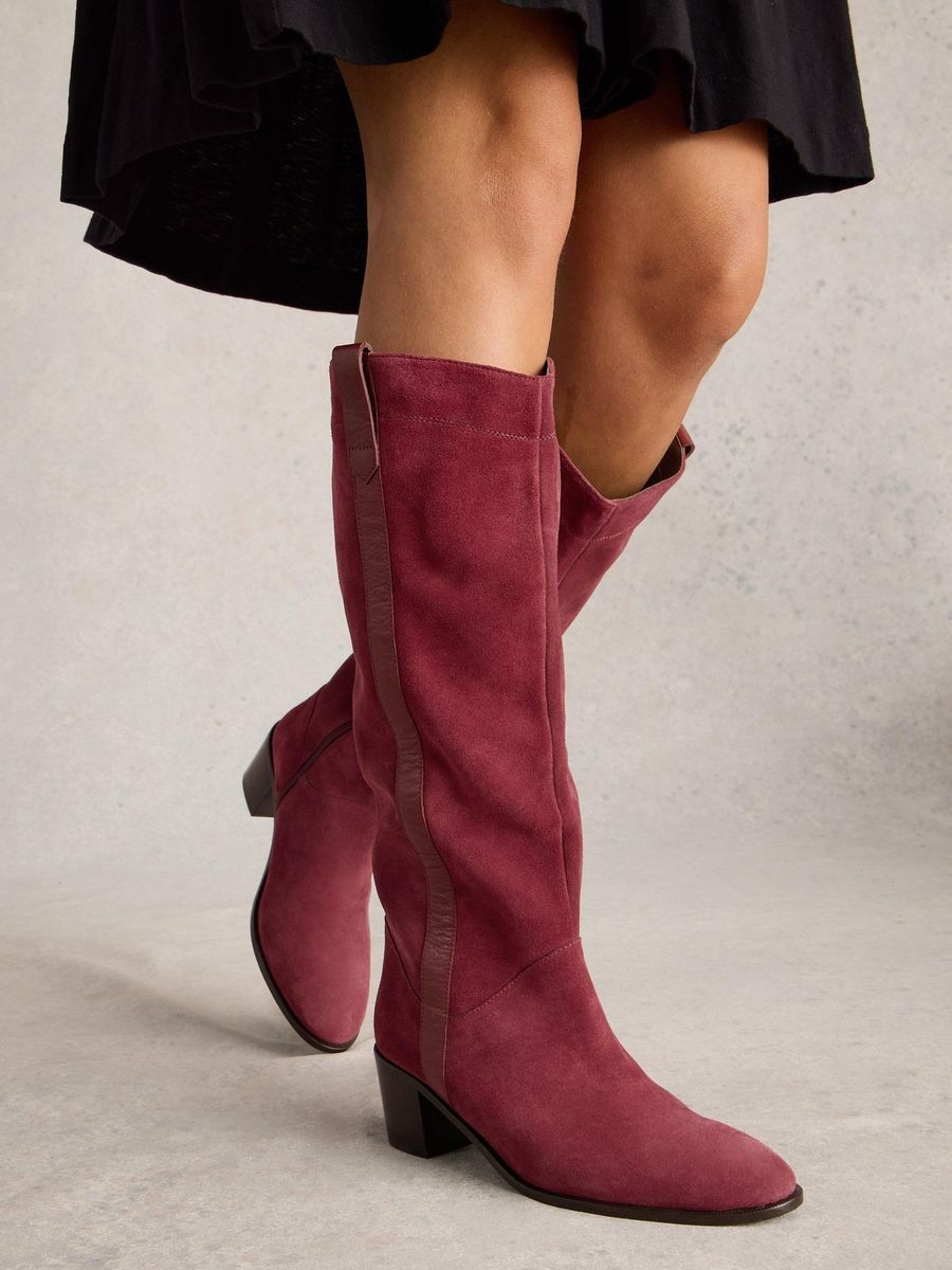 Kniehohe Wildlederstiefel mit Blockabsatz