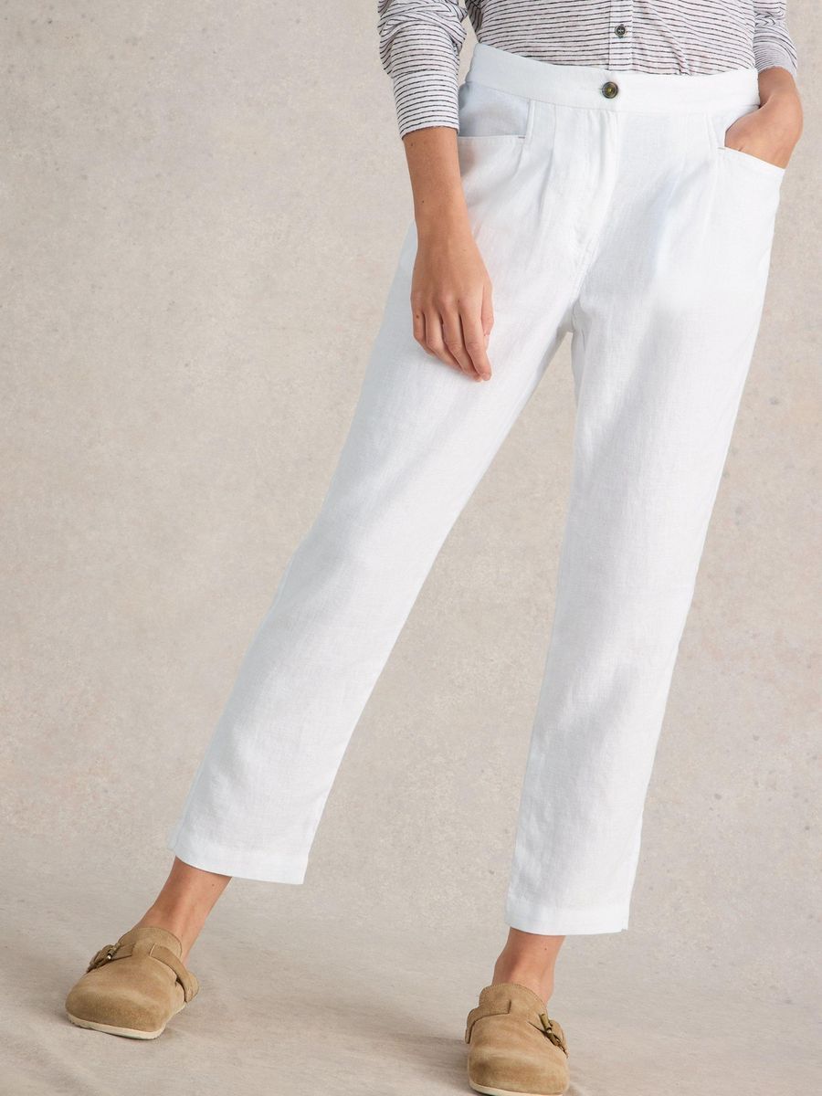 Leinenhose mit Bundfalten und Karottenschnitt
