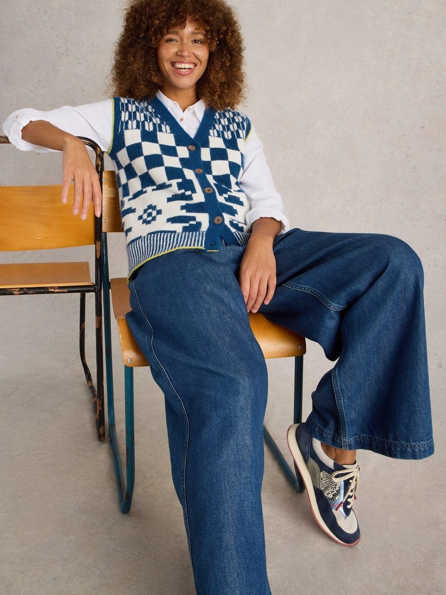 Strickweste mit geometrischem Retromuster