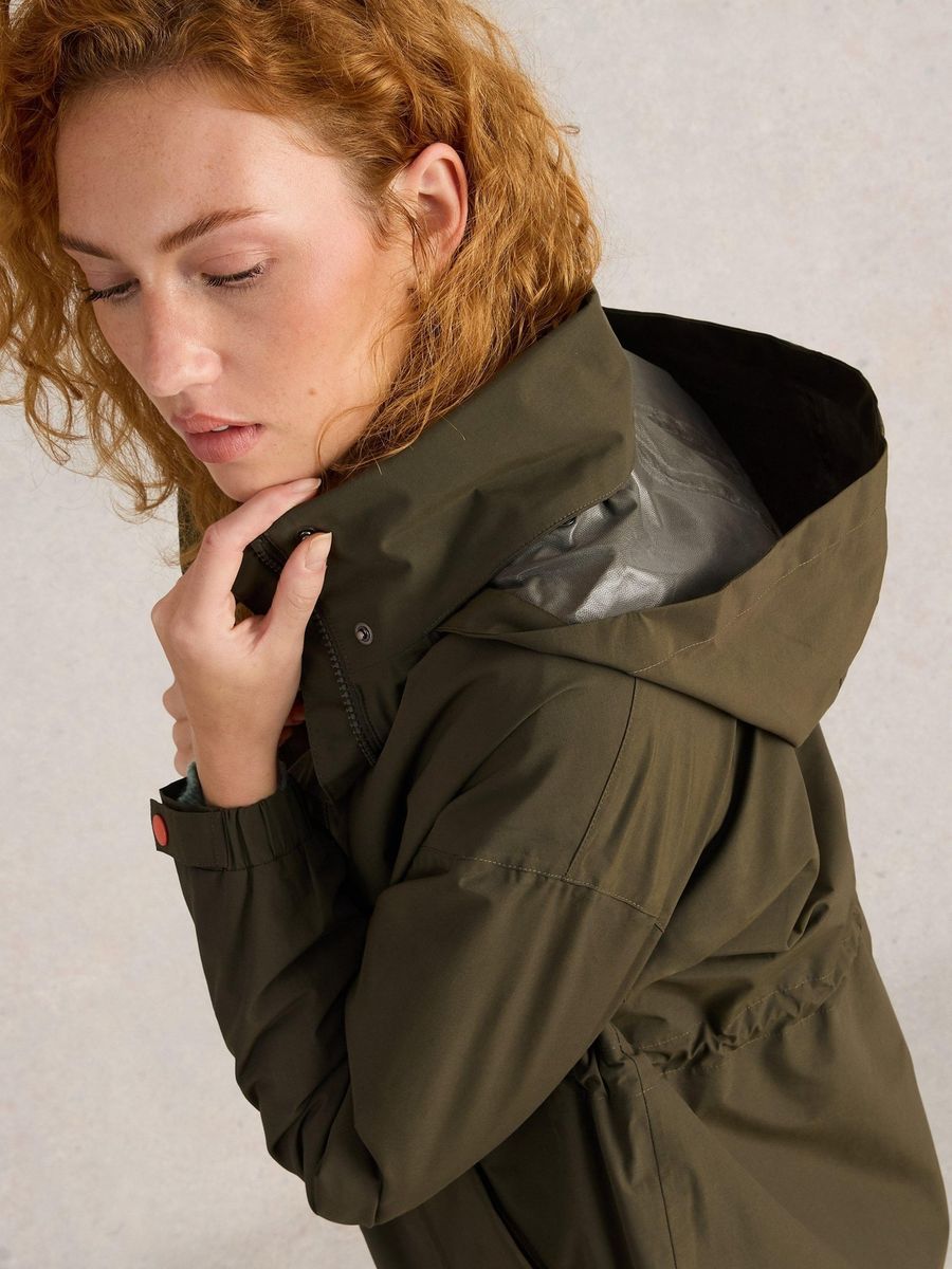 Regenparka mit verstellbarer Taille