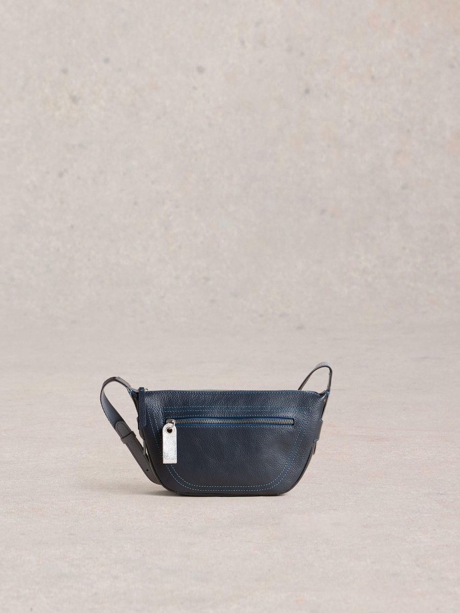 Caro Crossbody-Tasche aus Narbenleder