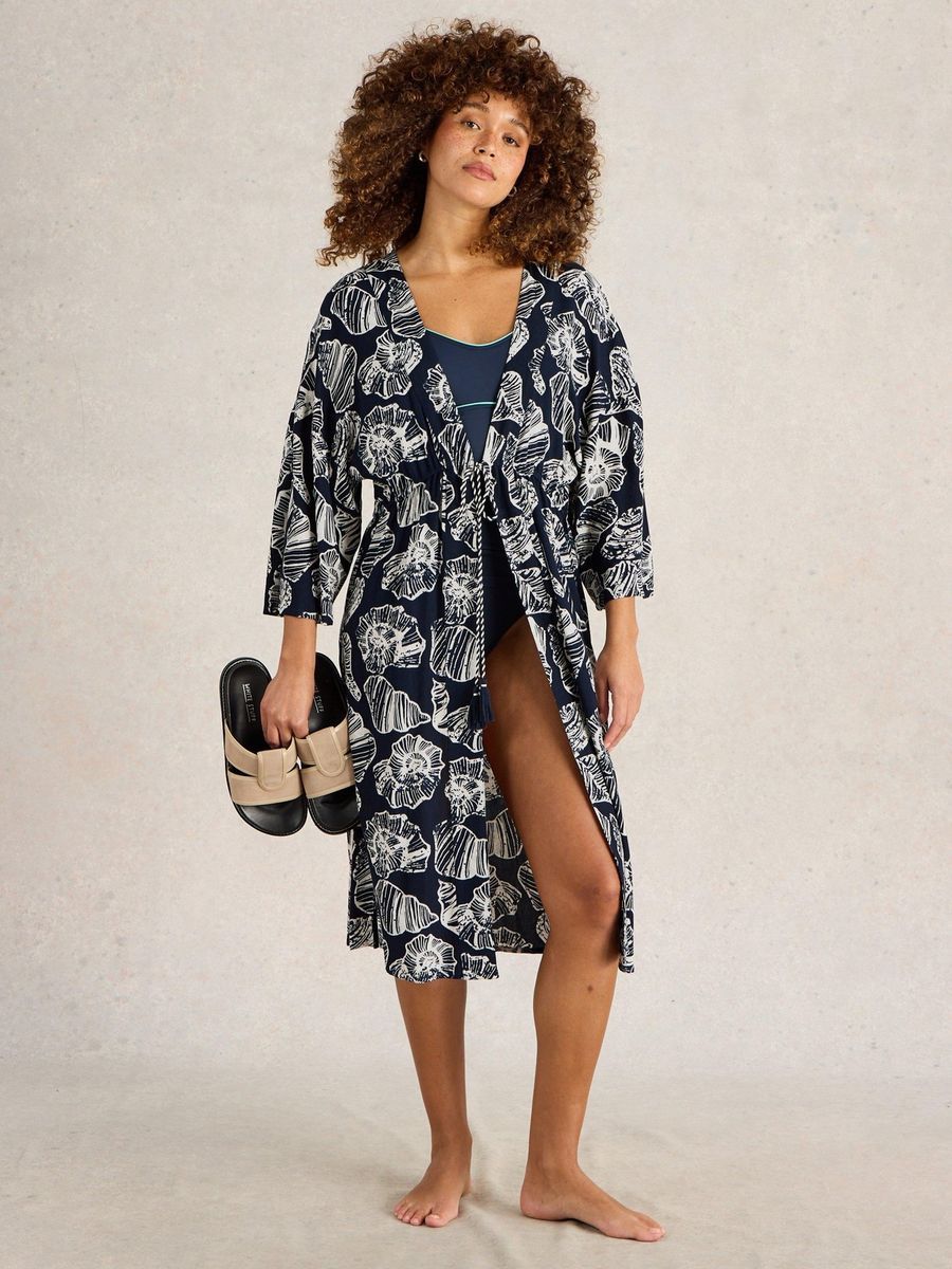 Wickelkimono mit floralem Muschelprint