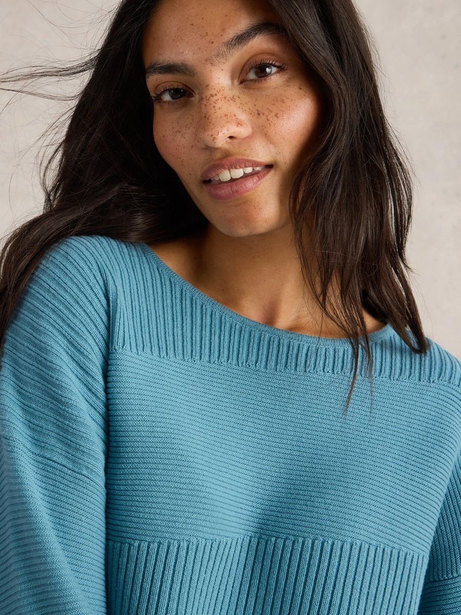 Strukturierter Pullover mit Rippenstrick-Mix