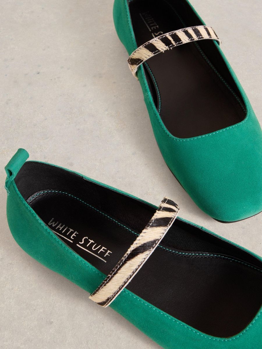 Mary-Jane-Ballerinas mit Riemen in Tieroptik