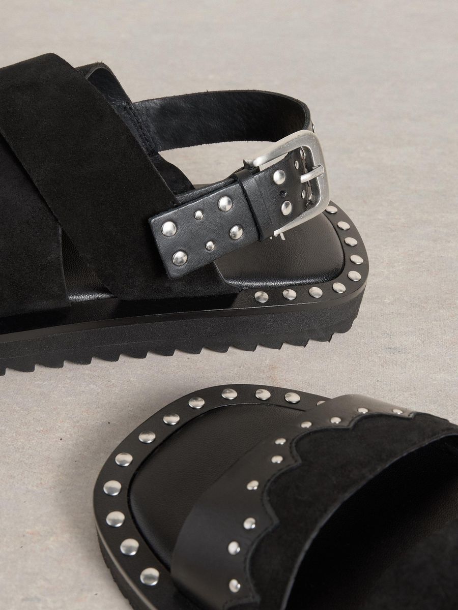 Western-Sandalen mit Nietendetails