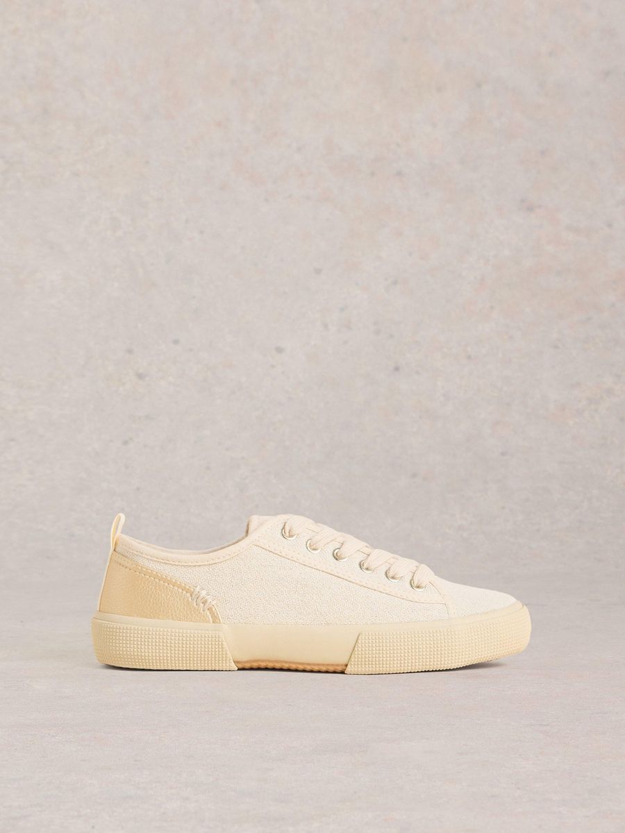 Klassische Stoff-Sneaker mit Schnürung