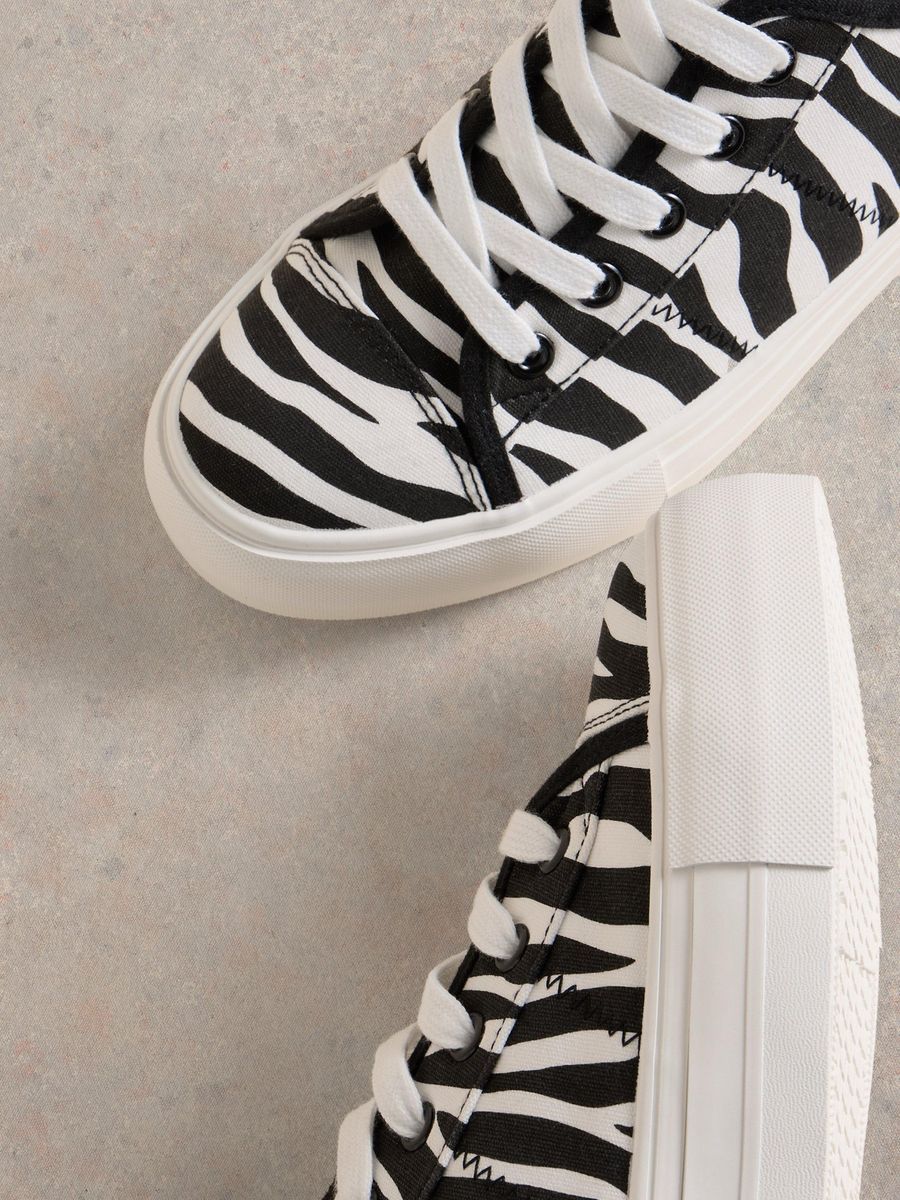 Plateau-Sneaker mit Zebramuster aus Canvas