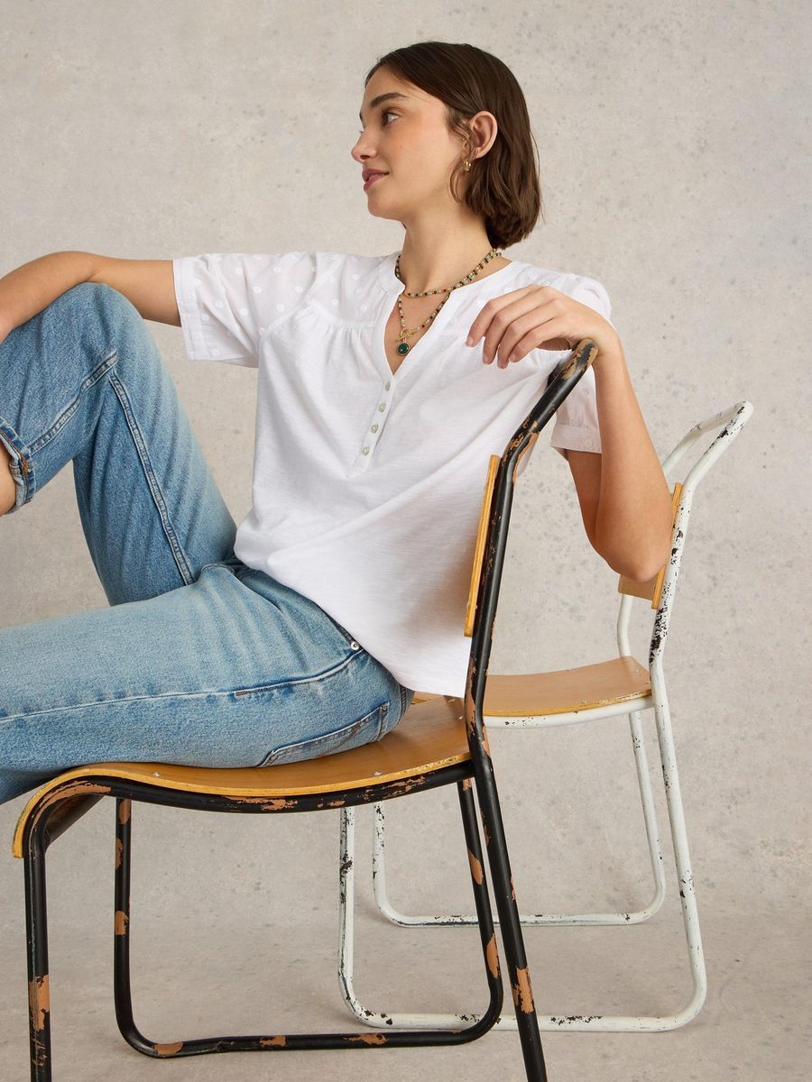 Luftige Bestickte Bio-Baumwoll-Bluse