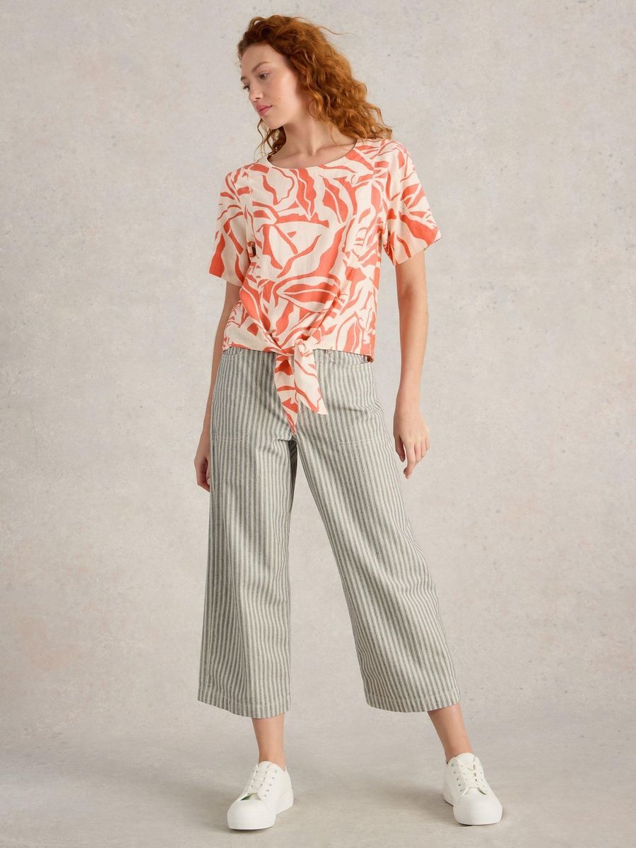 Top mit Botanik-Print und Bindesaum