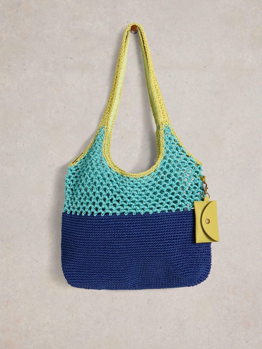 Große Häkeltasche im Colorblock-Netzdesign
