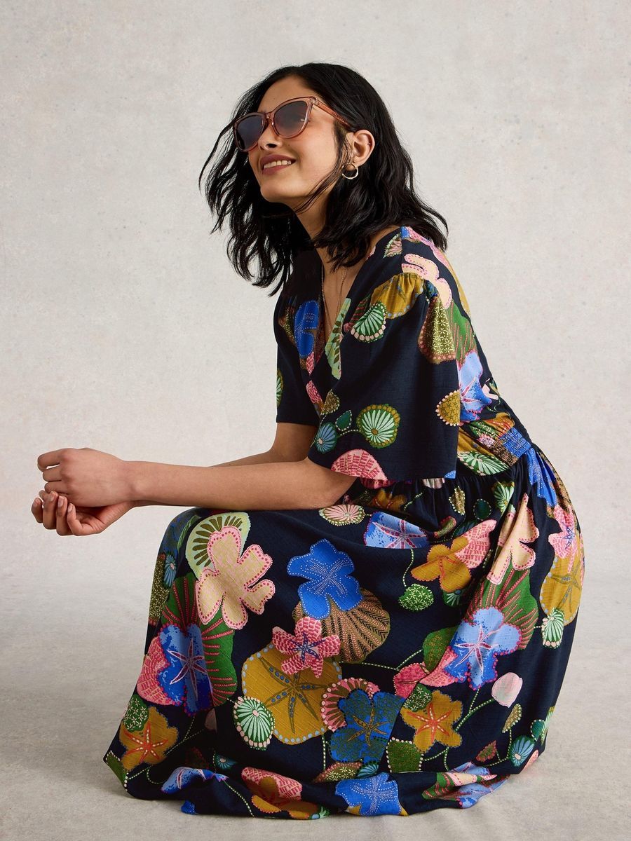 Florales Midikleid mit Empire-Naht