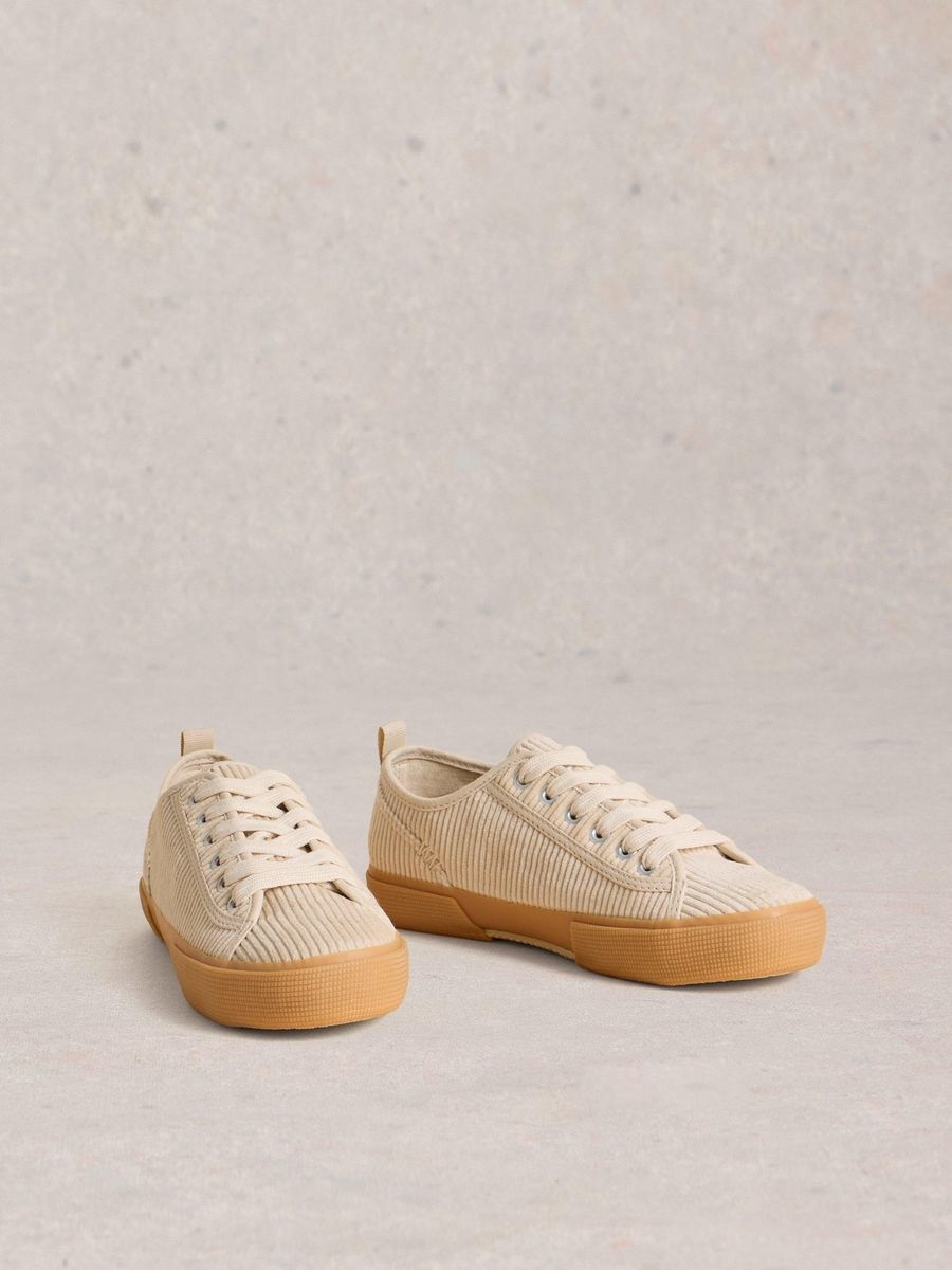 Strukturierte Low-Top Sneaker aus Cord
