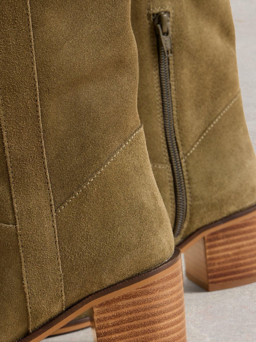 Kniehohe Westernstiefel aus Wildleder