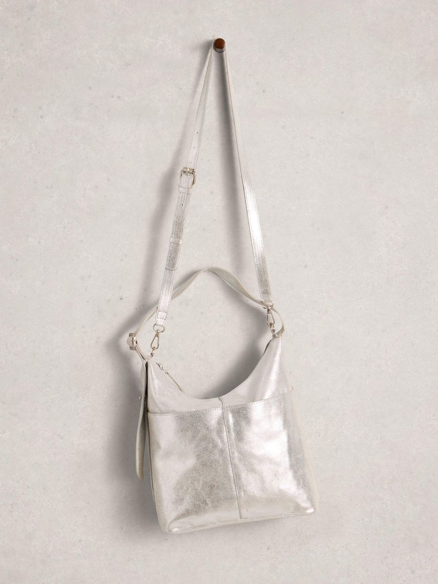 Vielseitige Hobo-Tasche aus genarbtem Leder