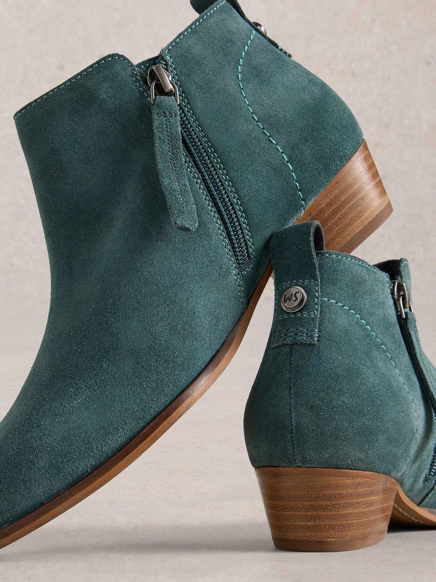 Bequeme Wildleder-Stiefeletten mit Weitschaft