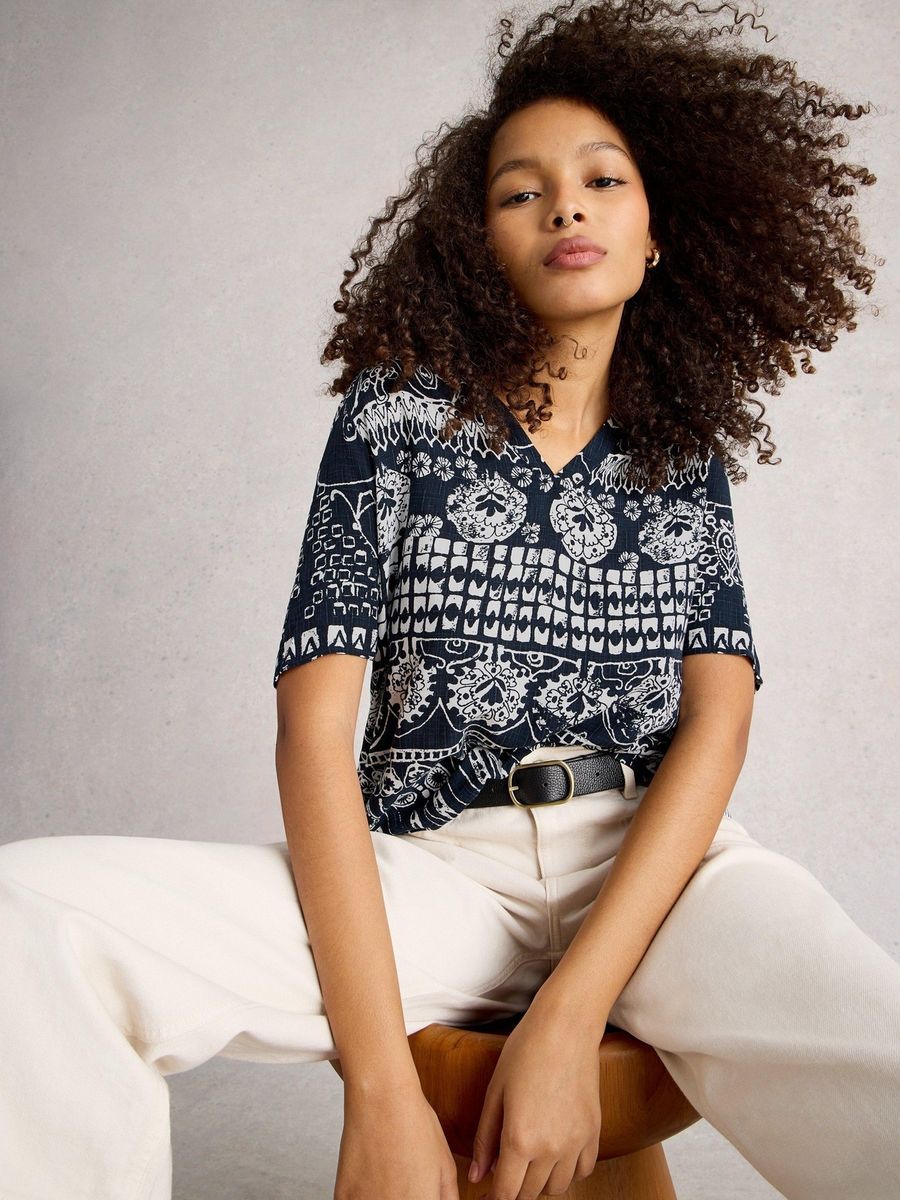 Bluse mit V-Ausschnitt und Ethno-Print