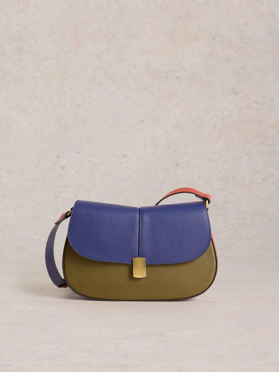 Crossbody-Tasche aus genarbtem Leder