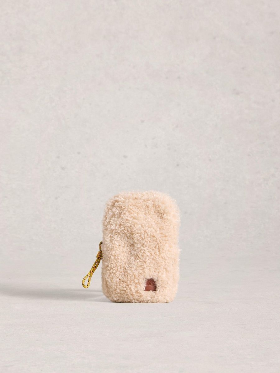 Handytasche aus weichem Teddyfell
