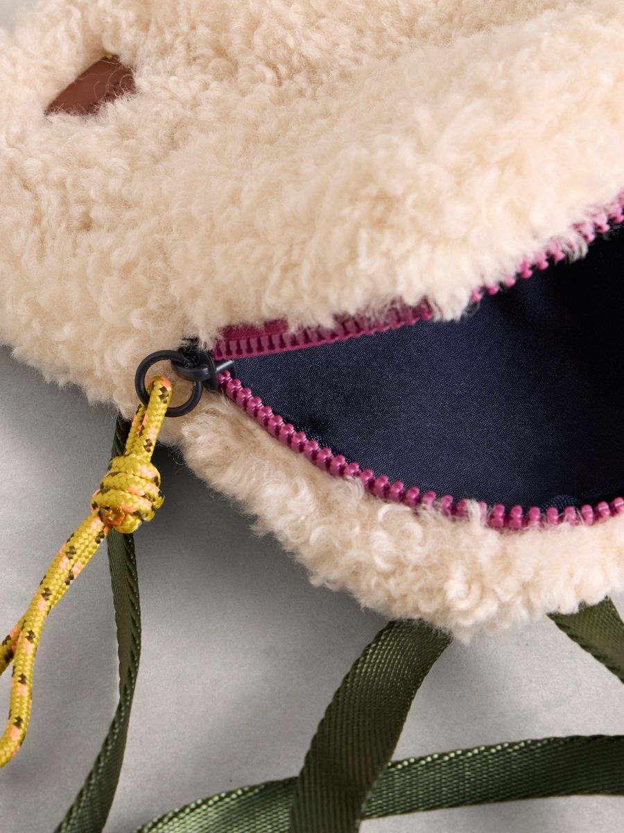 Handytasche aus weichem Teddyfell