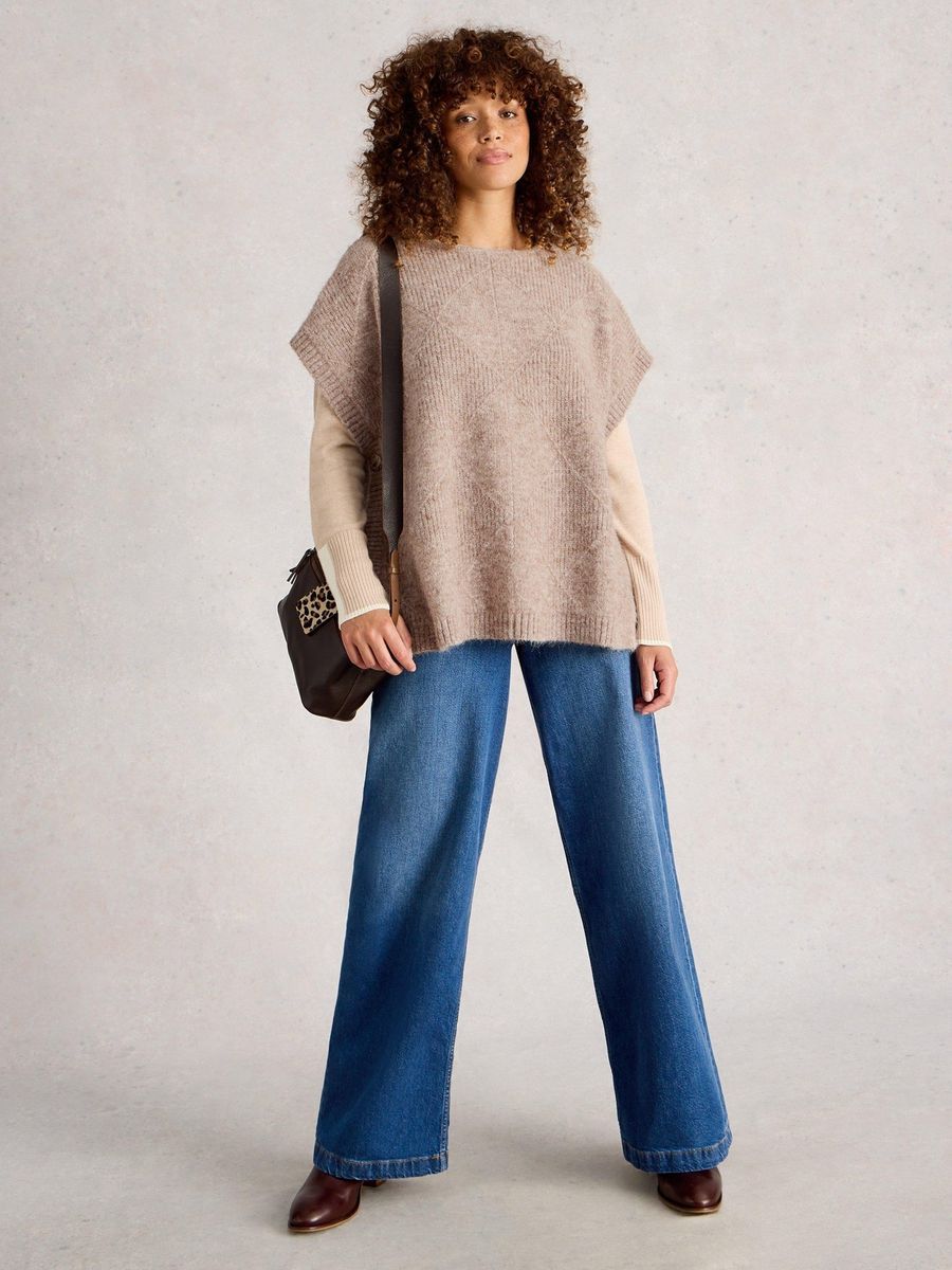 Oversize-Strickponcho mit Rautenmuster