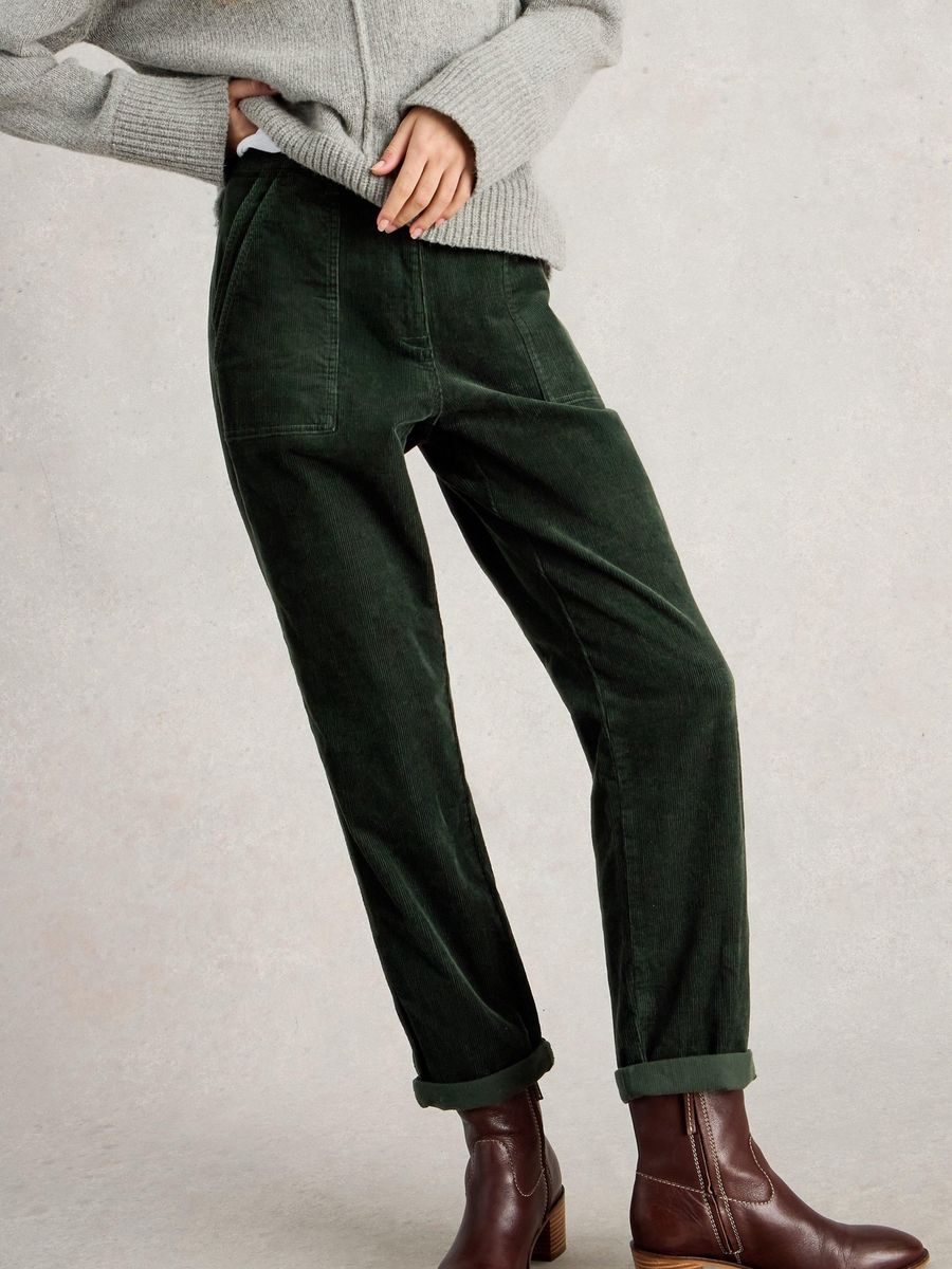 Hochgeschnittene Kordhose im Utility-Stil