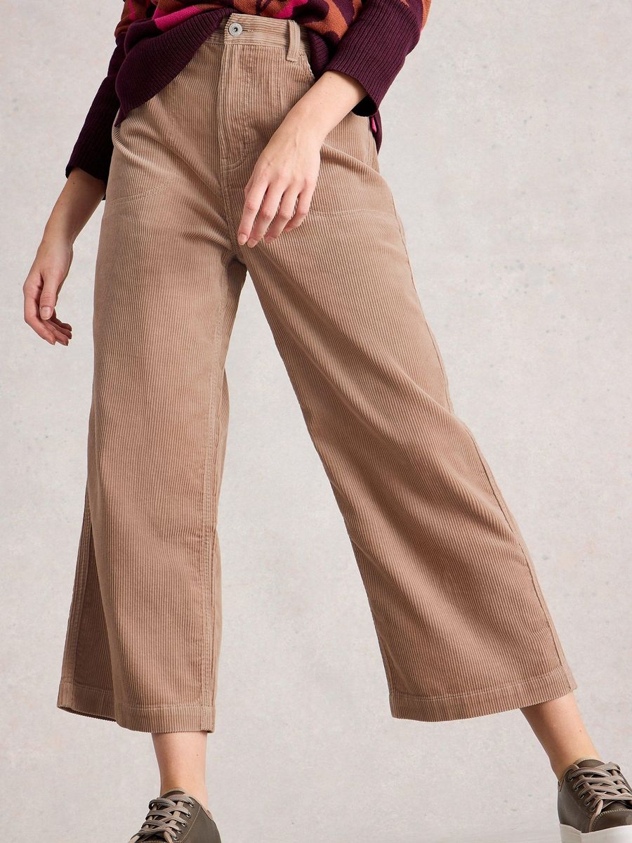 Weit geschnittene 7/8 Cordhose