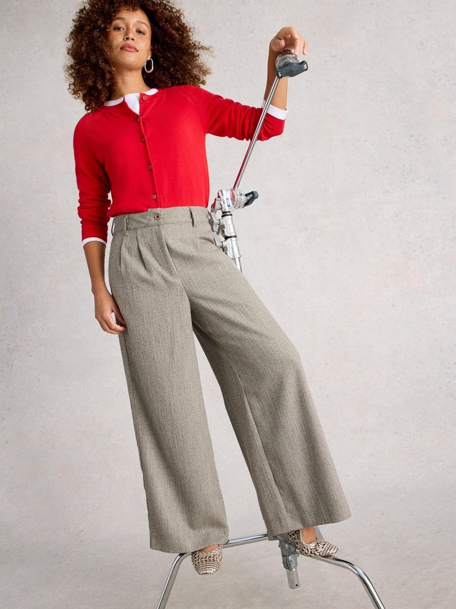 Elegante Bundfaltenhose mit weitem Bein