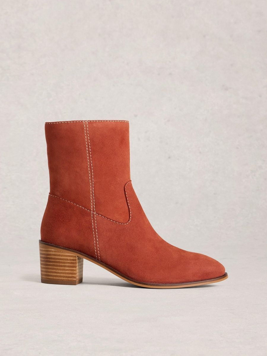 Klassische Wildleder-Stiefeletten mit Blockabsatz