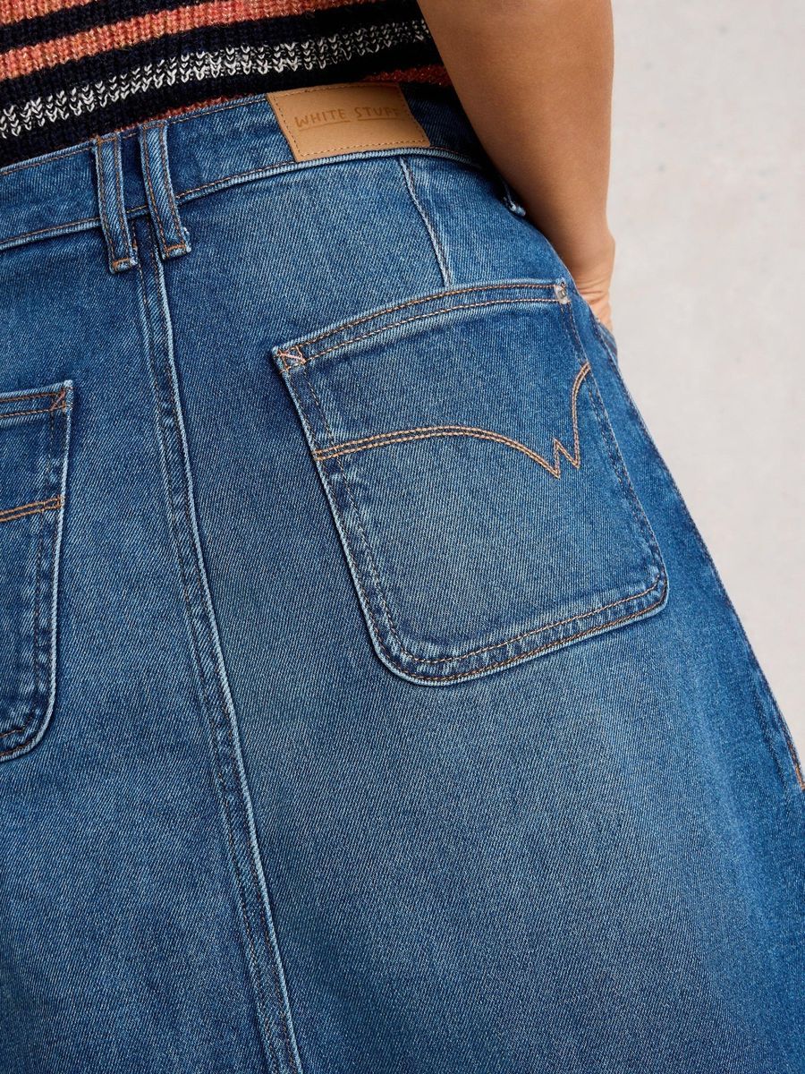 Lässiger Denim-Midirock mit Frontschlitz