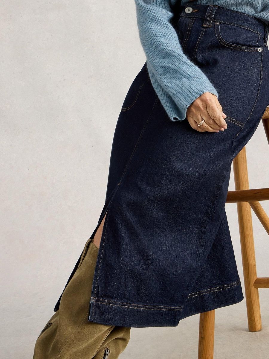 Lässiger Denim-Midirock mit Frontschlitz