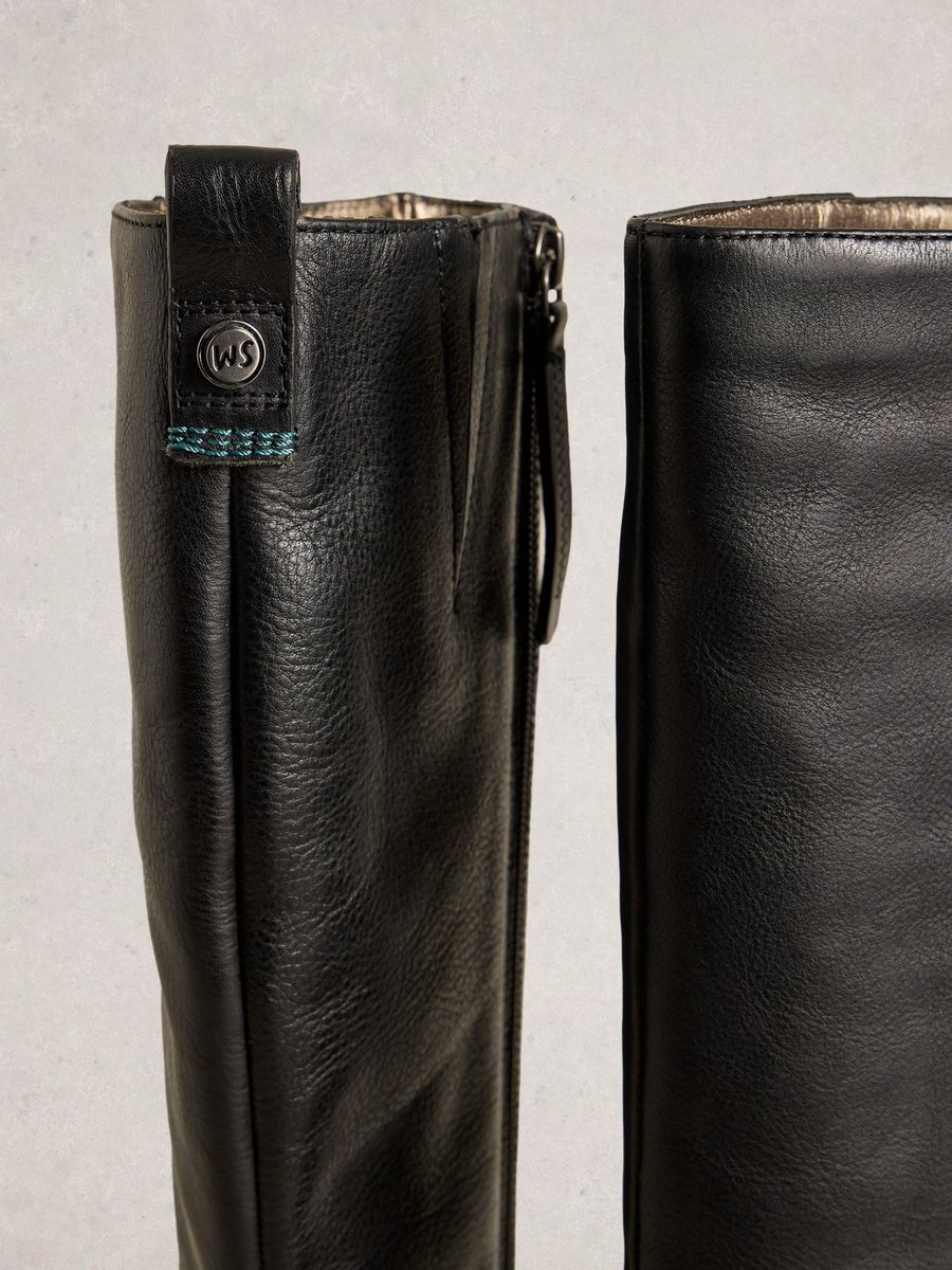 Elegante kniehohe Lederstiefel