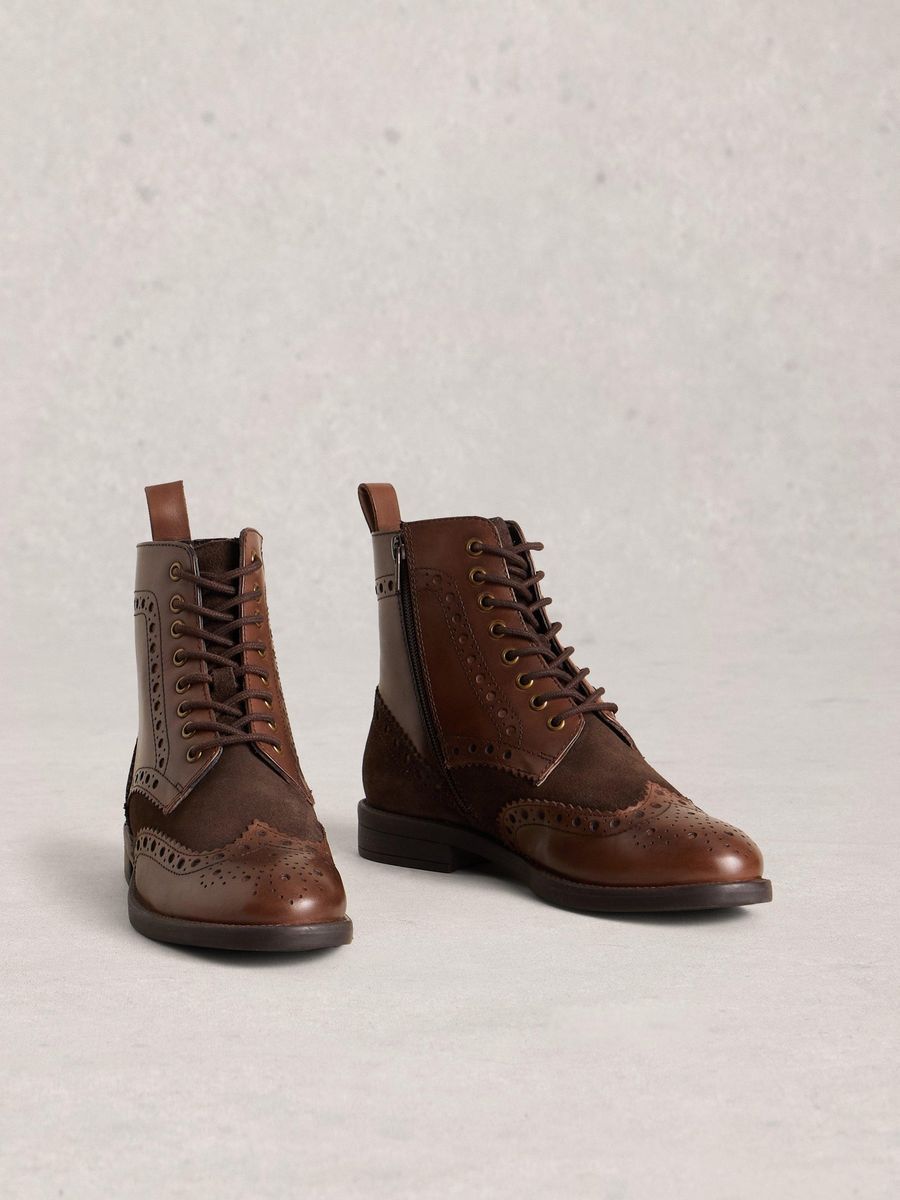 Klassische Budapester Schnür-Stiefeletten