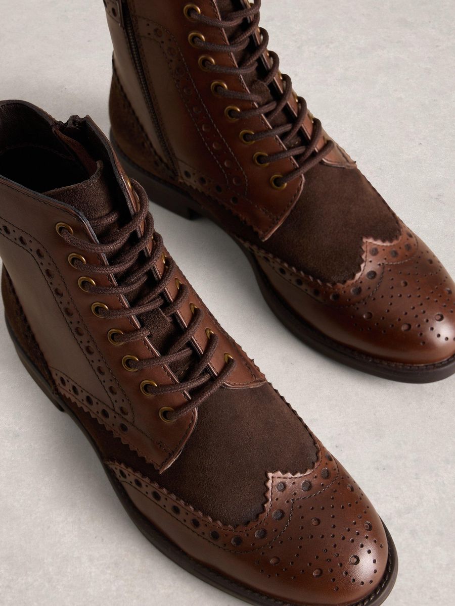 Klassische Budapester Schnür-Stiefeletten