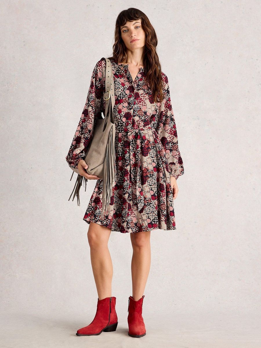 Luftiges gemustertes Midikleid mit Gürtel
