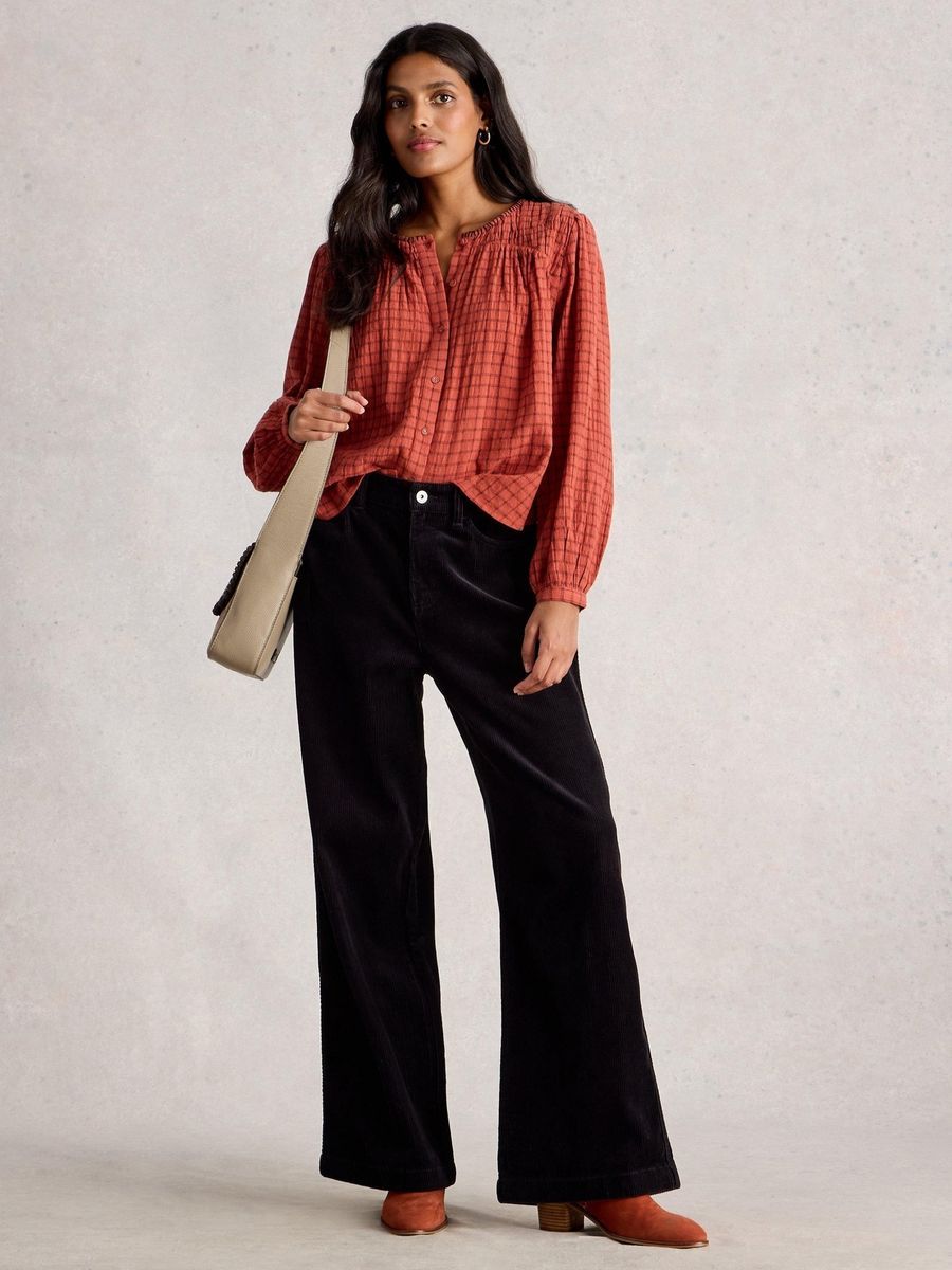 Cordhose mit weitem Bein