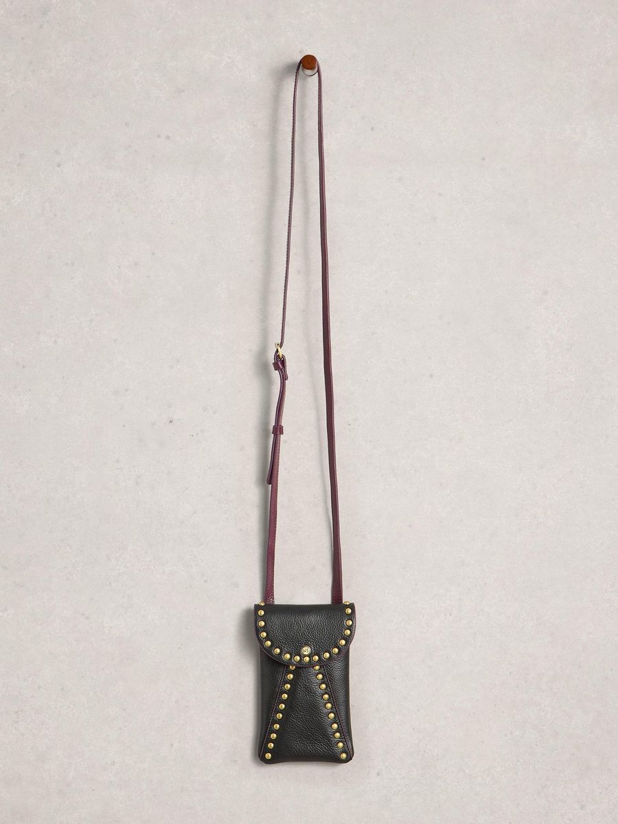 Leder-Handytasche mit Nietenverzierung
