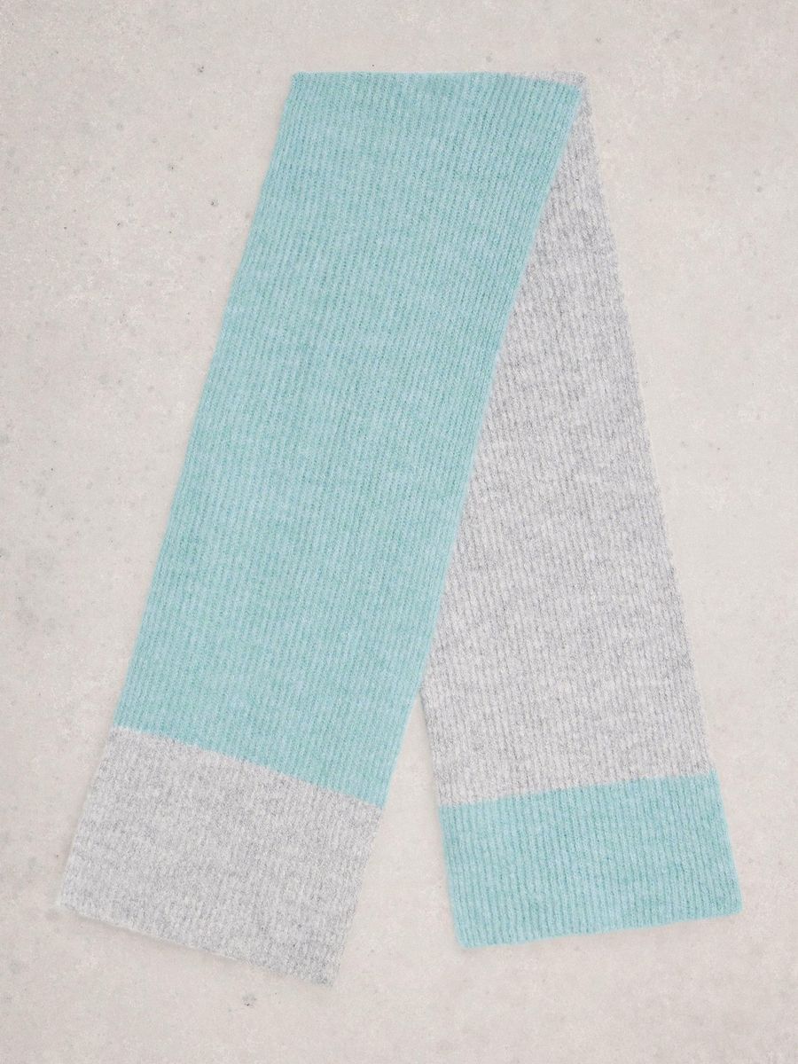 Gerippter Strickschal im Colour-Block